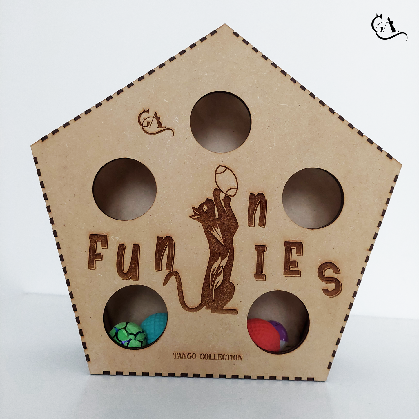 Atelier GA brinquedo `PolyPounce Cat Enigma House`